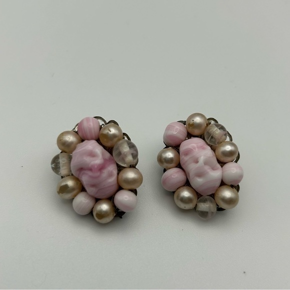 Vintage Oval Pink Faux Marble Beaded Clip On Earrings with Faux Pearls - Picture 3 of 7